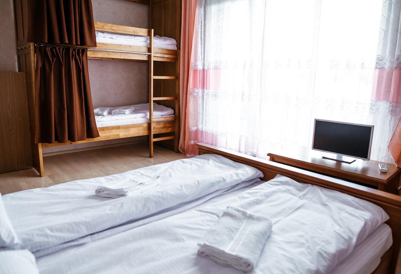 צ'רנוביץ Sweet Home Hostel / Guest House מראה חיצוני תמונה