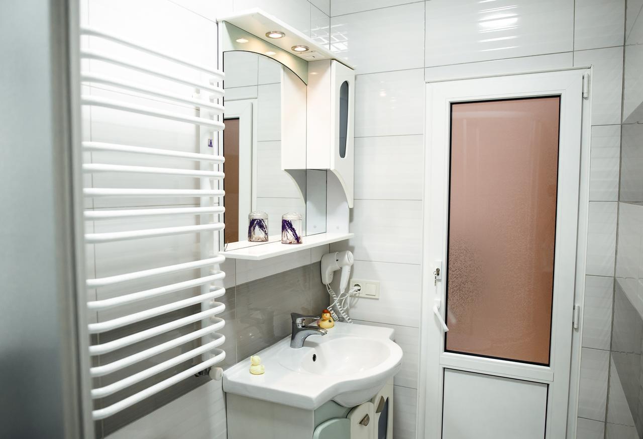 צ'רנוביץ Sweet Home Hostel / Guest House מראה חיצוני תמונה