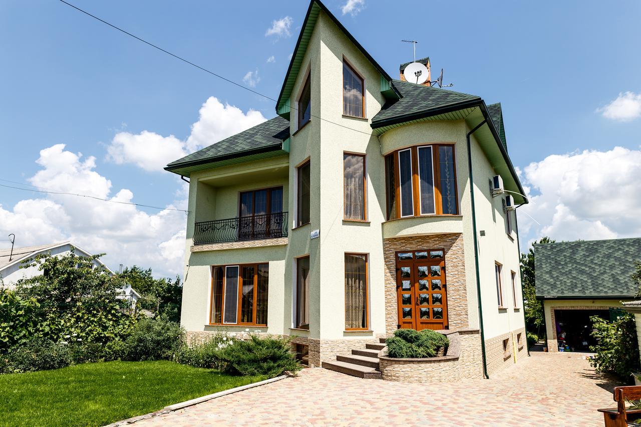 צ'רנוביץ Sweet Home Hostel / Guest House מראה חיצוני תמונה