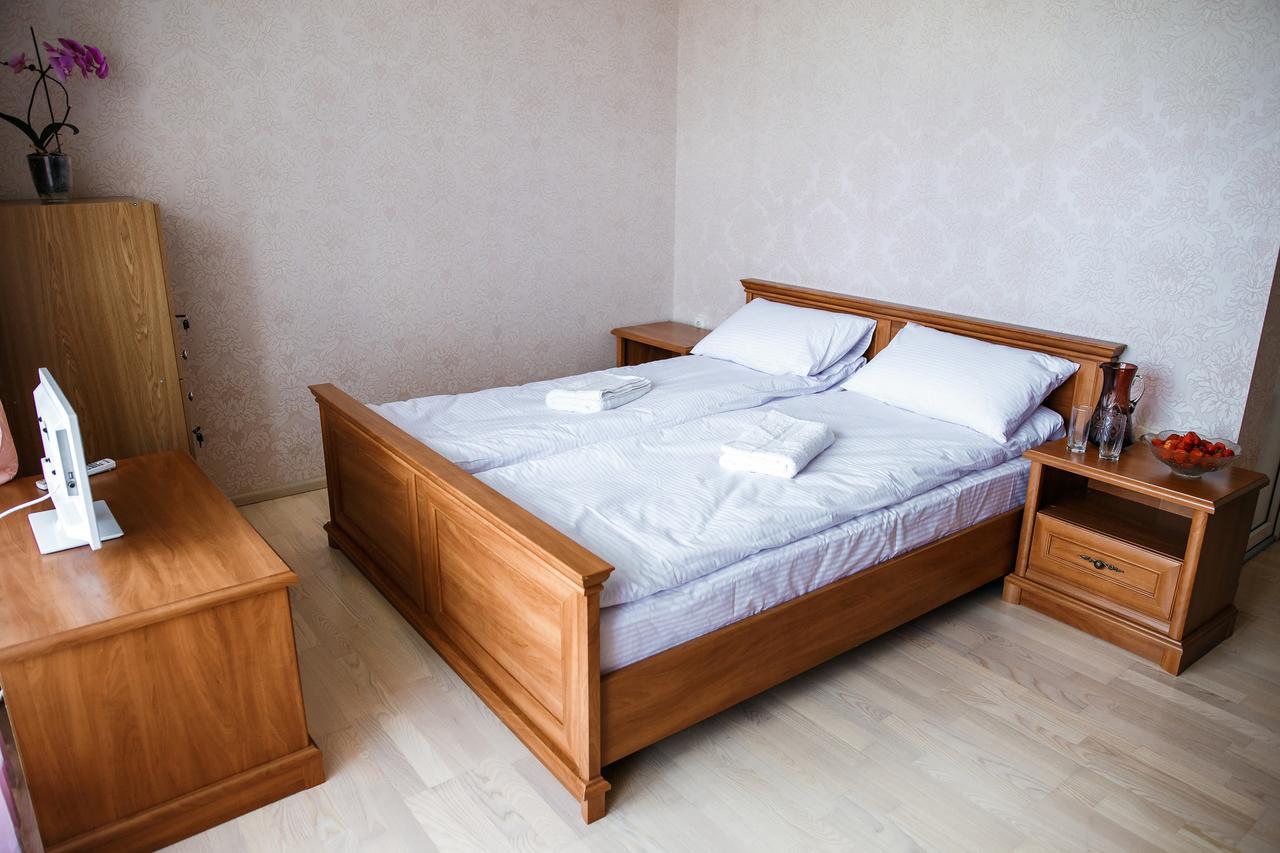 צ'רנוביץ Sweet Home Hostel / Guest House מראה חיצוני תמונה