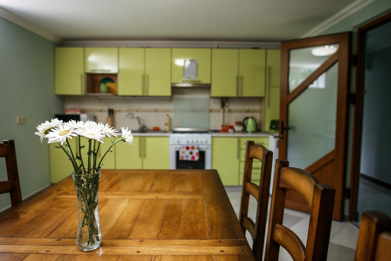 צ'רנוביץ Sweet Home Hostel / Guest House מראה חיצוני תמונה