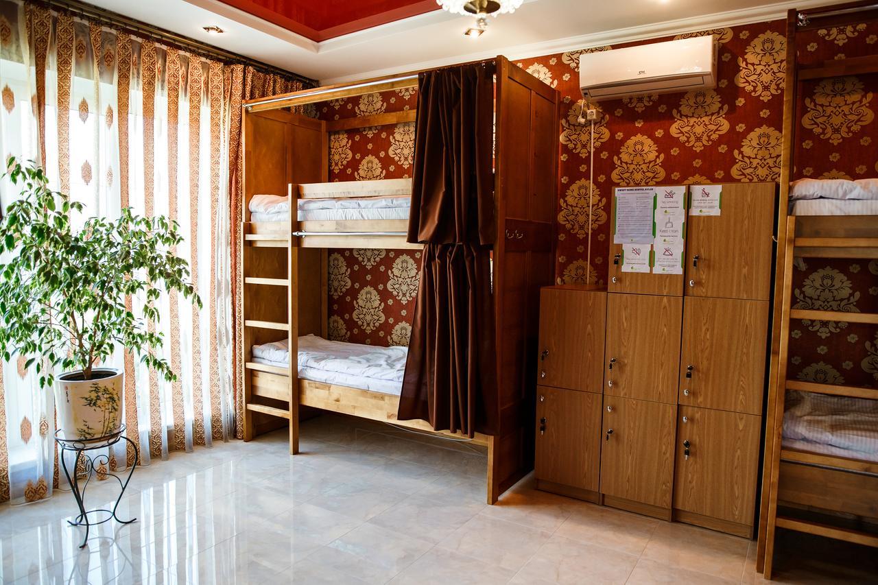צ'רנוביץ Sweet Home Hostel / Guest House מראה חיצוני תמונה